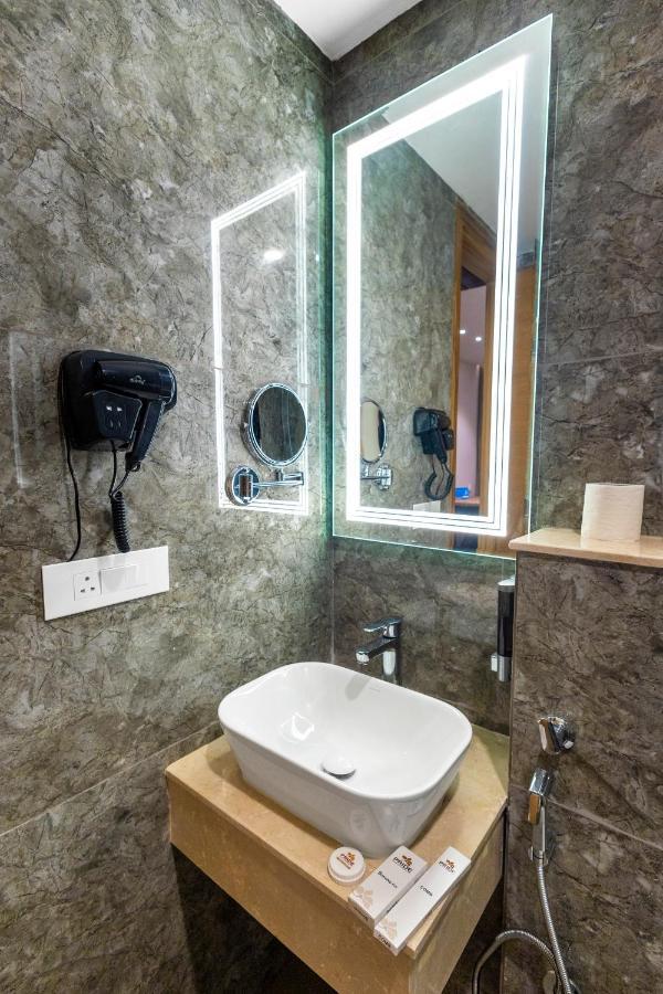 Pride Hotel And Resort Ришикеш Экстерьер фото